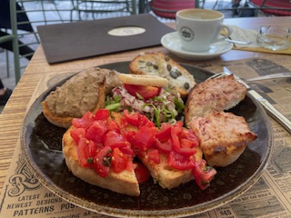 My usual lunch – yummy bruschetta