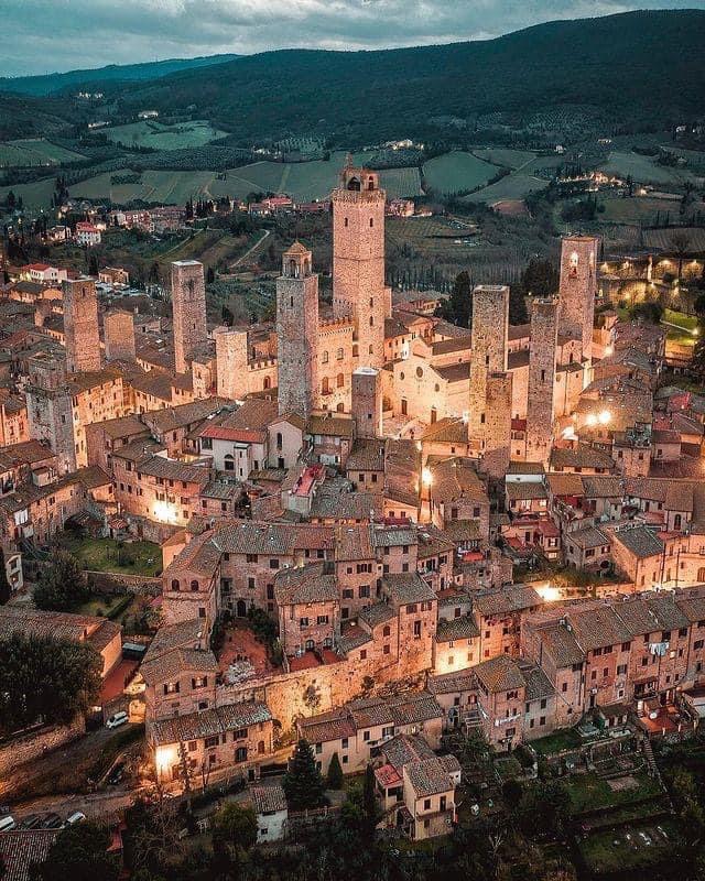 You can tell this is not one of my photos. But San Gimignano at night.